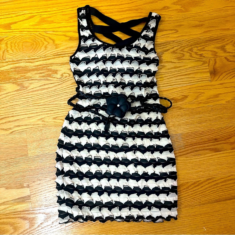 Black and White Ruffle Dress - Size: M